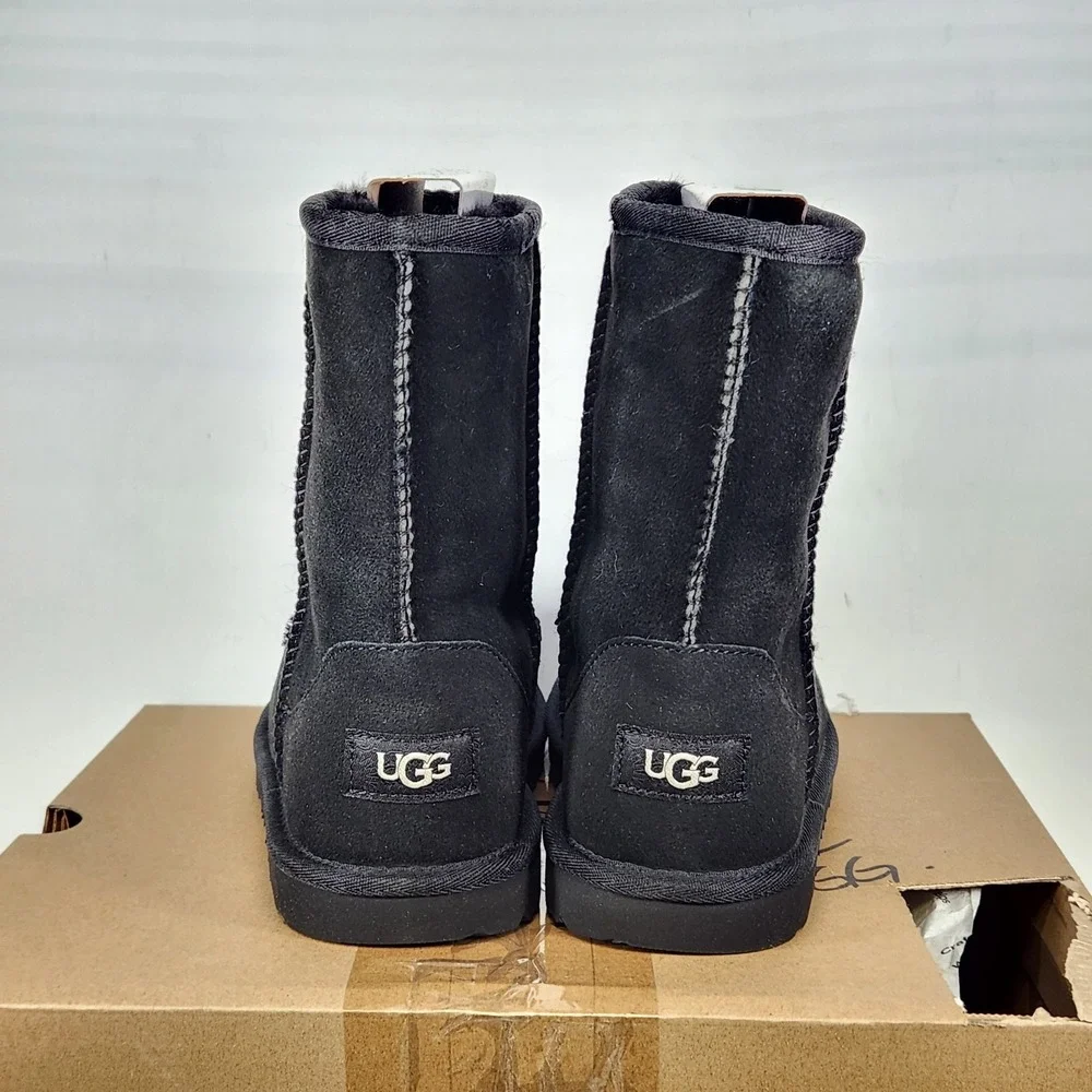 UGG Classic II Boot Kids Size 6 Black Suede Water Resistant Sheepskin Boots